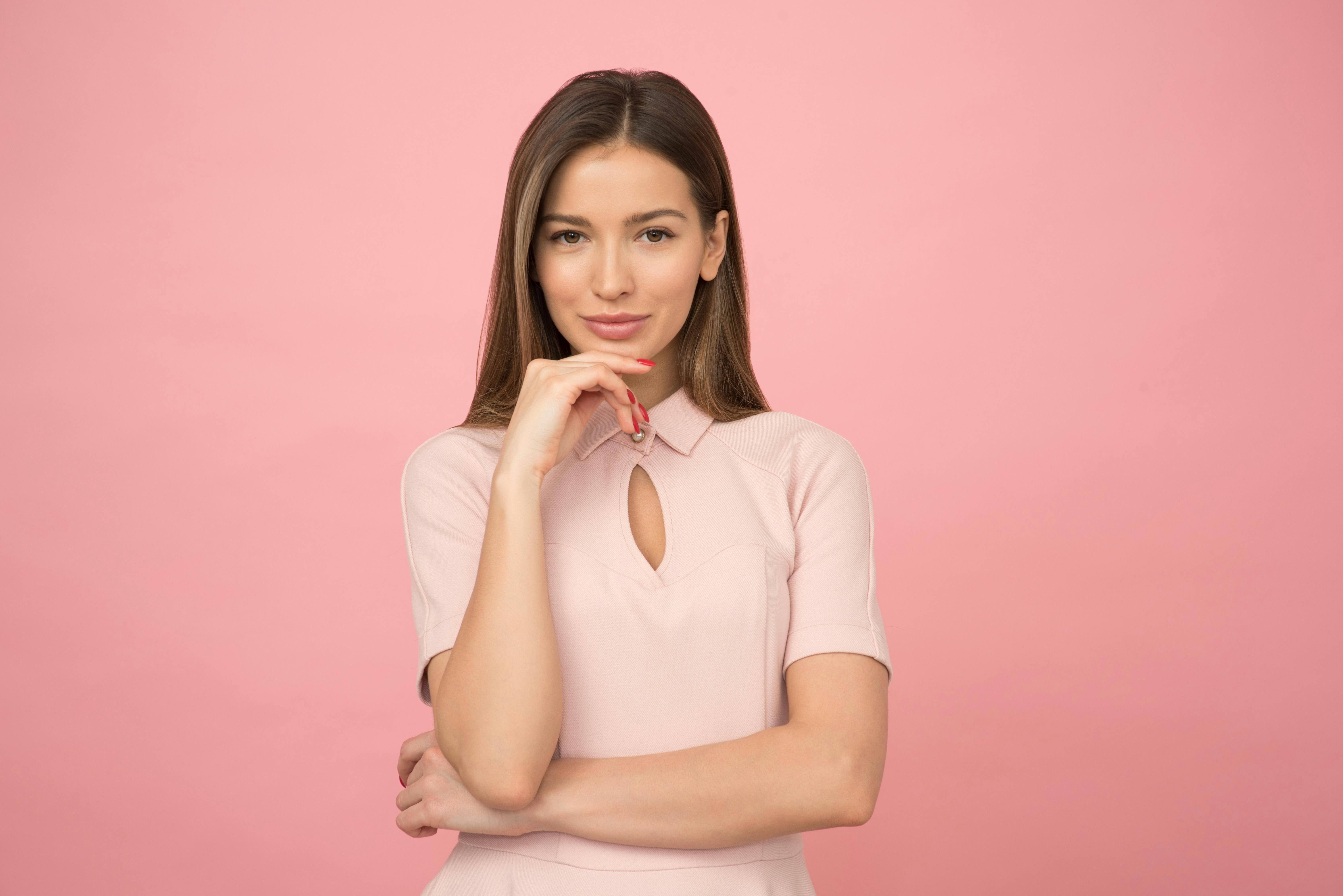 Dr. Elena Martínez